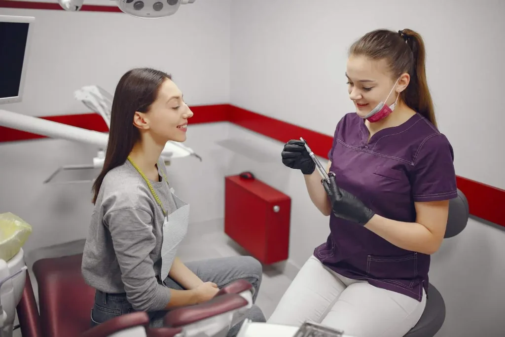 dental_assistant_program_in_bc_can_give_you_a_good_career