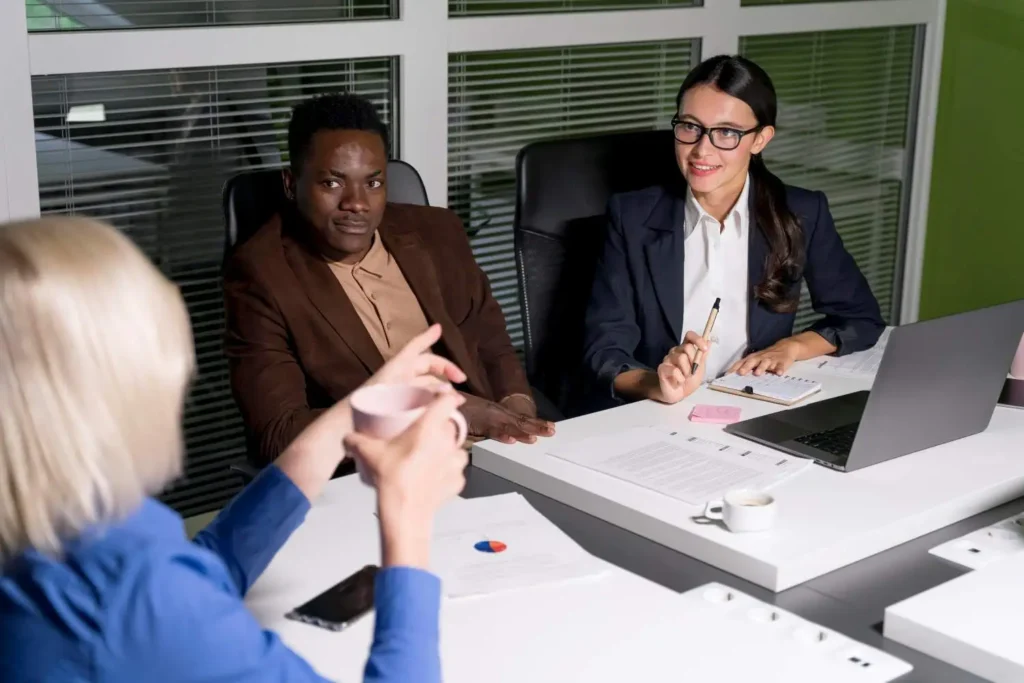 where_to_get_legal_assistant_jobs_in_canada